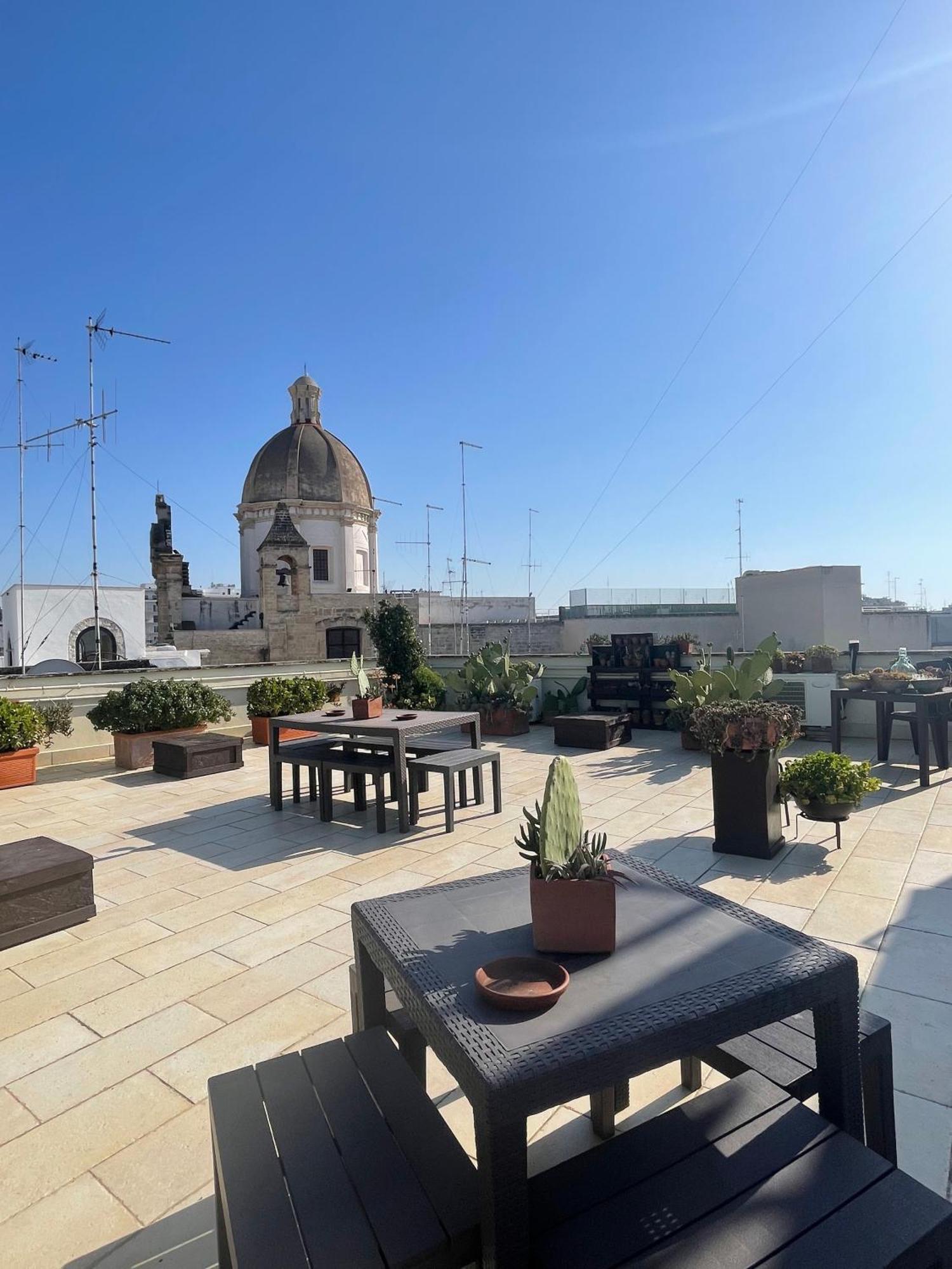 Palazzo Verrone Bari Bagian luar foto