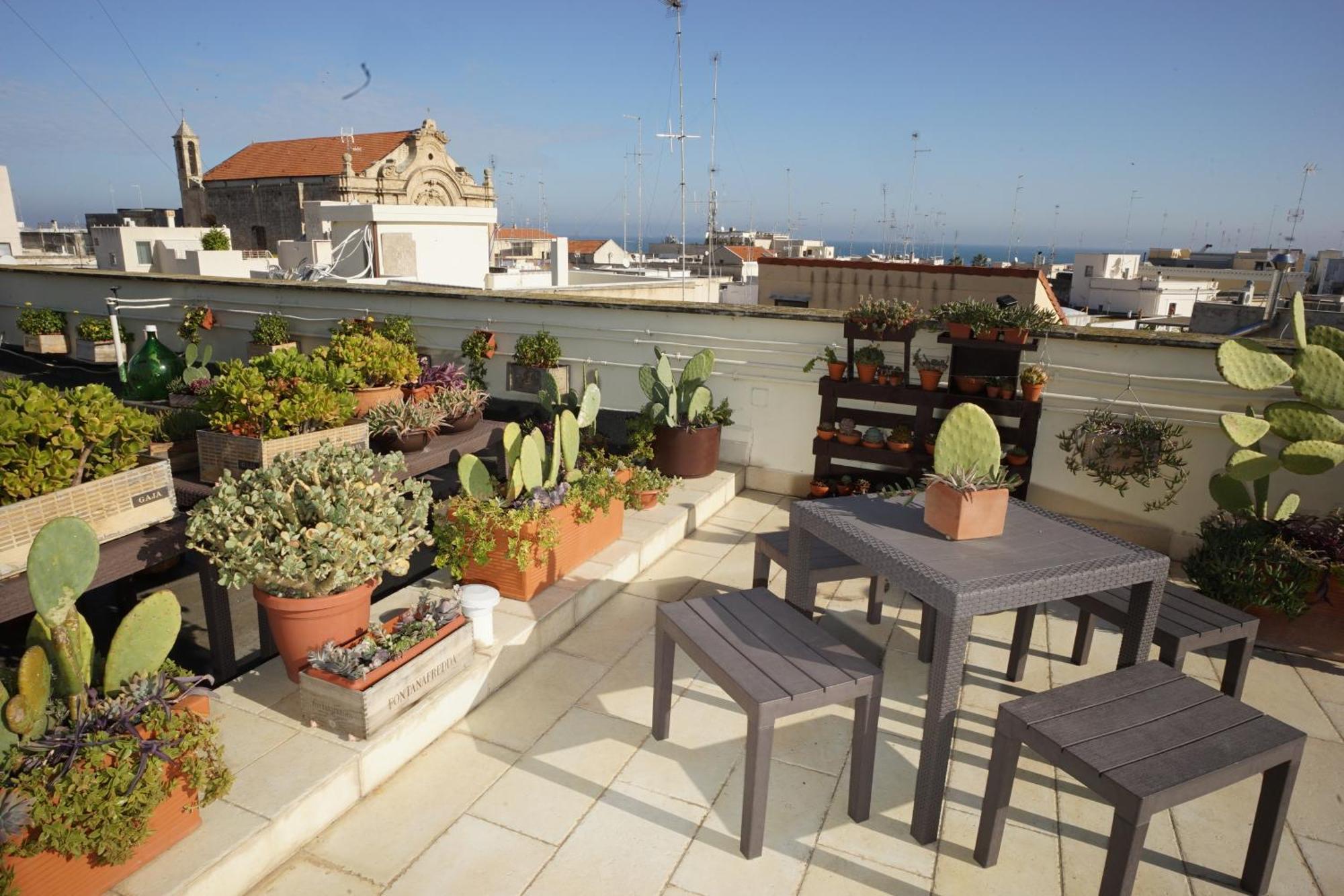 Palazzo Verrone Bari Bagian luar foto