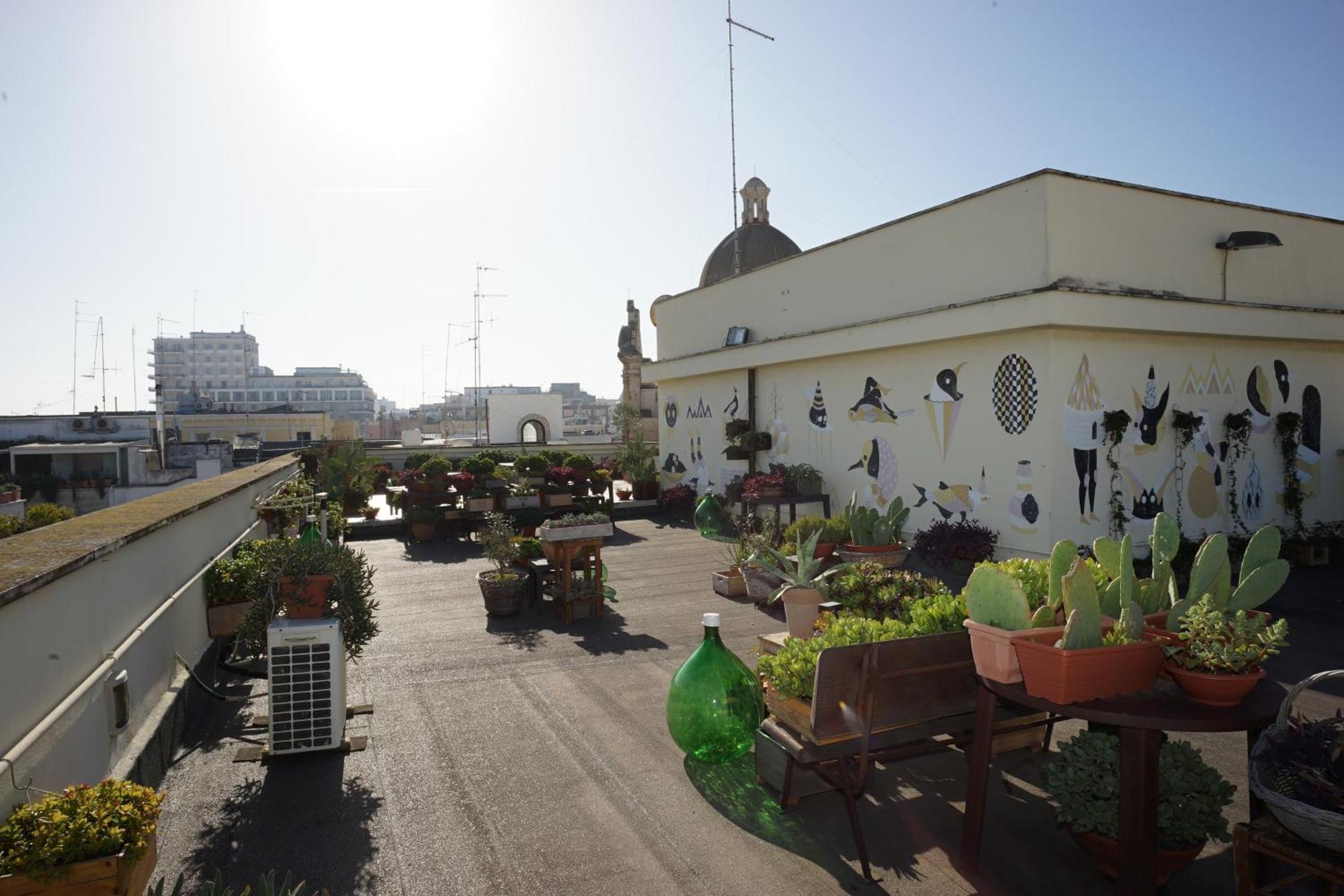 Palazzo Verrone Bari Bagian luar foto