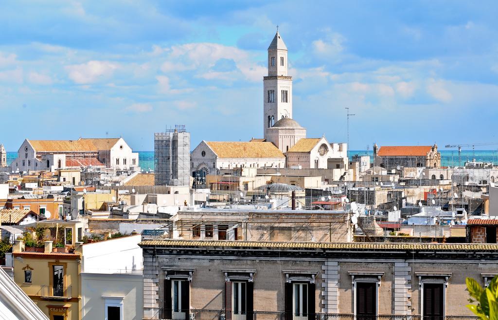 Palazzo Verrone Bari Bagian luar foto