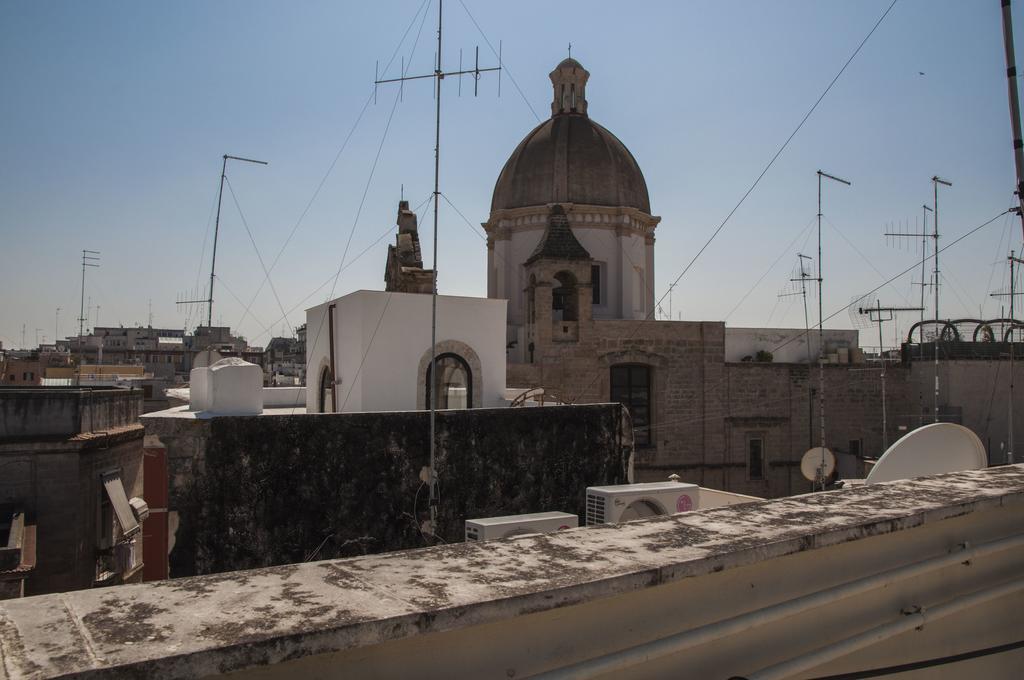 Palazzo Verrone Bari Bagian luar foto